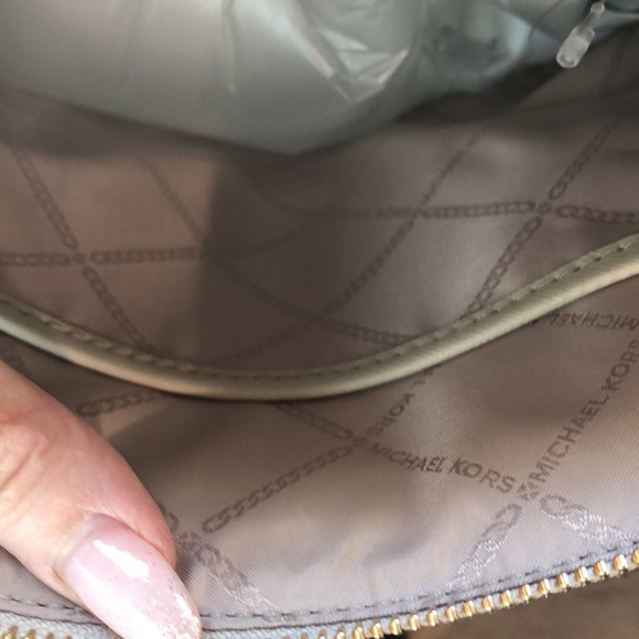 NWT Michael Kors leather satchel sand w lizard accents zip top 13x9x5 - Picture 6 of 8